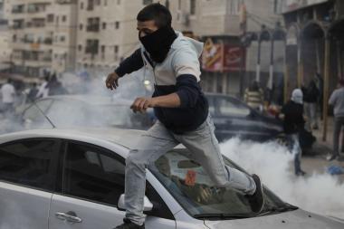 4 إصابات بالرصاص الحي و5 بـ'المطاط' في مواجهات مع الاحتلال قرب بيت ايل شمال رام الله