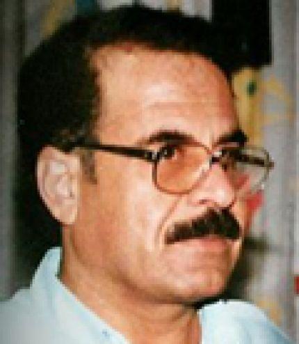 من أشعل النيران يطفيها