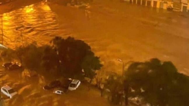 الخارجية الفلسطينية: كارثة حقيقية بعد فقدان عشرات العائلات الفلسطينية جراء العاصفة "دانيال" في ليبيا