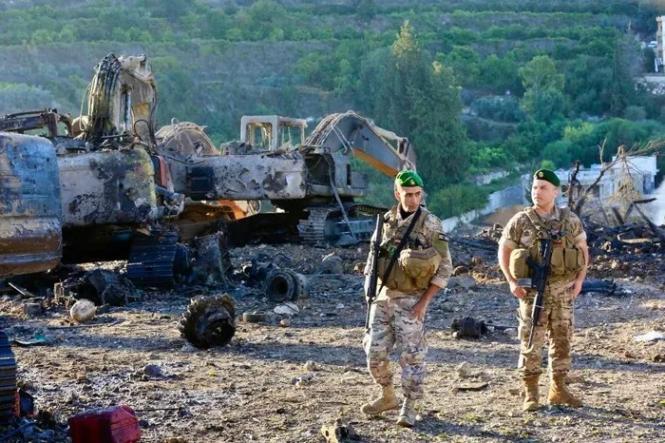 الجيش اللبناني: إصابة ضابط وعسكري بغارة إسرائيلية جنوب البلاد
