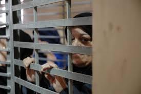 الأسرى للدراسات: اسرائيل تنتهك الحقوق الأساسية للمرأة الفلسطينية