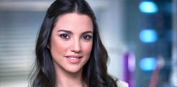 صورة مُروعة .. درّة تنجو من الموت بحادث سير