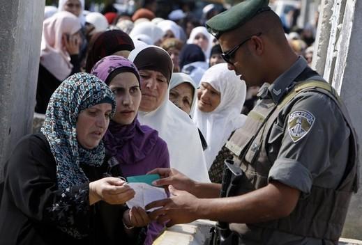 حكومة الاحتلال تعلن بدء العمل بـ"تسهيلات" للفلسطينيين على الحواجز