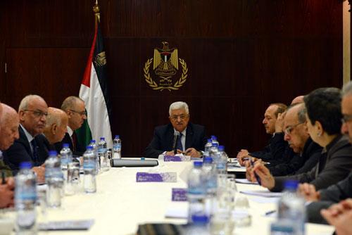 "التنفيذية": وفد موحد إلى غزة للبدء بحوار شامل لتنفيذ الاتفاقيات السابقة وخطة مفصلة لتطبيق وقف التنسيق الأمني