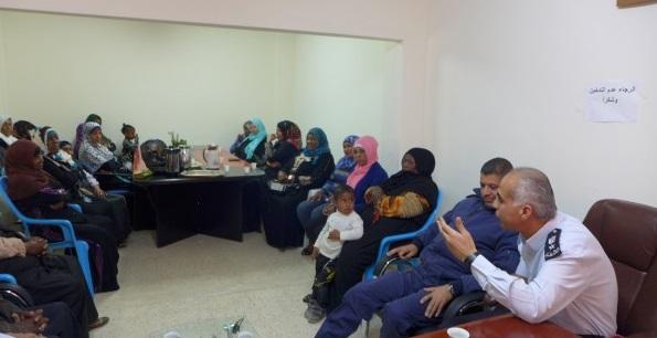 الشرطة تطلق مشروع محو الأمية للأمهات في أريحا