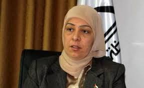 غنام تعايد الأمهات في 'بيوت الأجداد' وأمهات الأسرى والشهداء