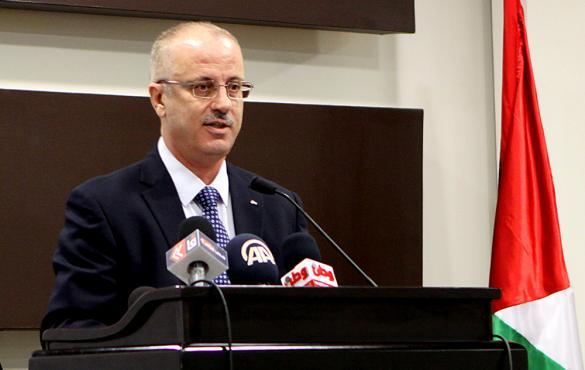 الحمد الله يتسلم بلاغ القدس والبيان الختامي عن مؤتمر بيت المقدس الدولي