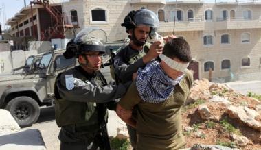 الاحتلال يعتقل شابا من صانور على حاجز عسكري قرب رام الله