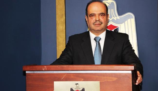 المحمود ينفي أية أنباء تتحدث عن تعديل حكومي أو تغيير في المناصب