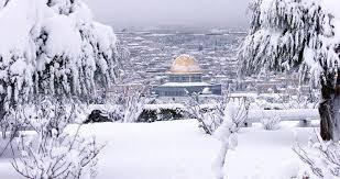 تحذير من تراكم الثلوج واغلاق الطرق وخطر تشكل السيول والفيضانات والانجماد