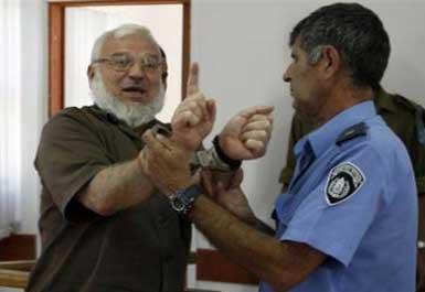 كتلة التغيير والإصلاح: الإفراج عن الدكتور عزيز دويك رئيس المجلس التشريعي انتصارا لإرادته الصلبة وصموده