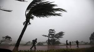 الطقس: رياح وتساقط ثلوج على قمم الجبال