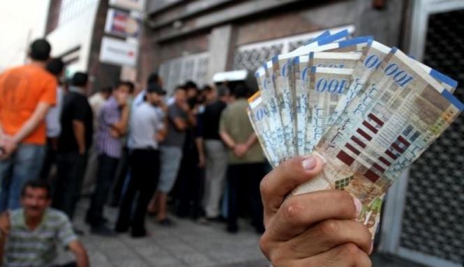 إحالة 45% من العسكرين بغزة للتقاعد بـ70% من إجمالي الراتب