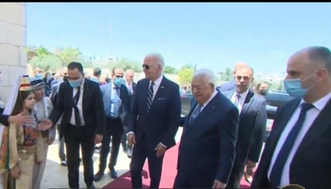 استقبل الرئيس الفلسطيني نظيره الأمريكي في مراسم استقبال رسمية
