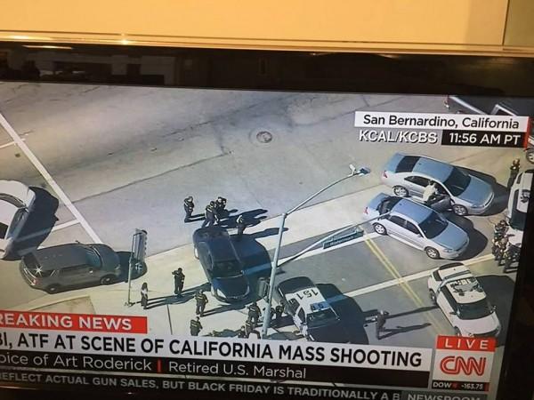 مقتل 12 واصابة 20 أمريكياً بإطلاق نار في كاليفورنيا