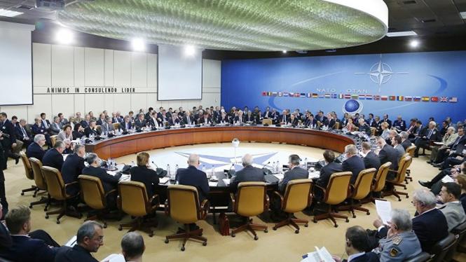 ماذا تعرف عن مؤتمر وارسو؟ وهل يعتبر تطبيعا ؟